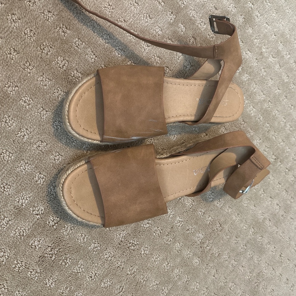 Woven block heel ankle strap summer sandals
